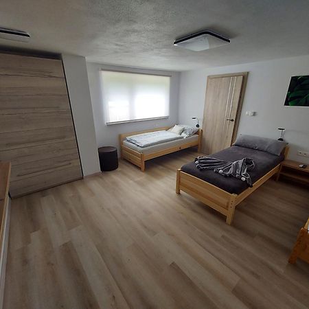 U Mna Doma Apartamento Lucatin Exterior foto